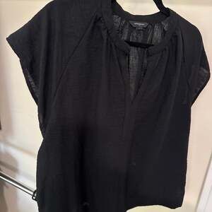 BANANA REPUBLIC Black Textured Blouse – Size Large